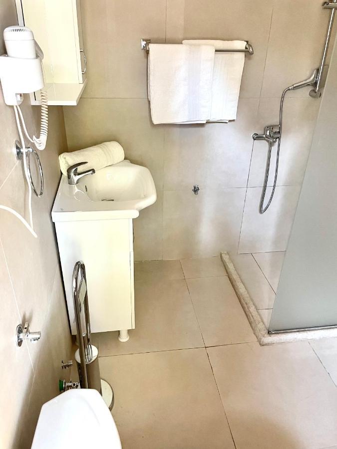 Algo 3* Tiranë